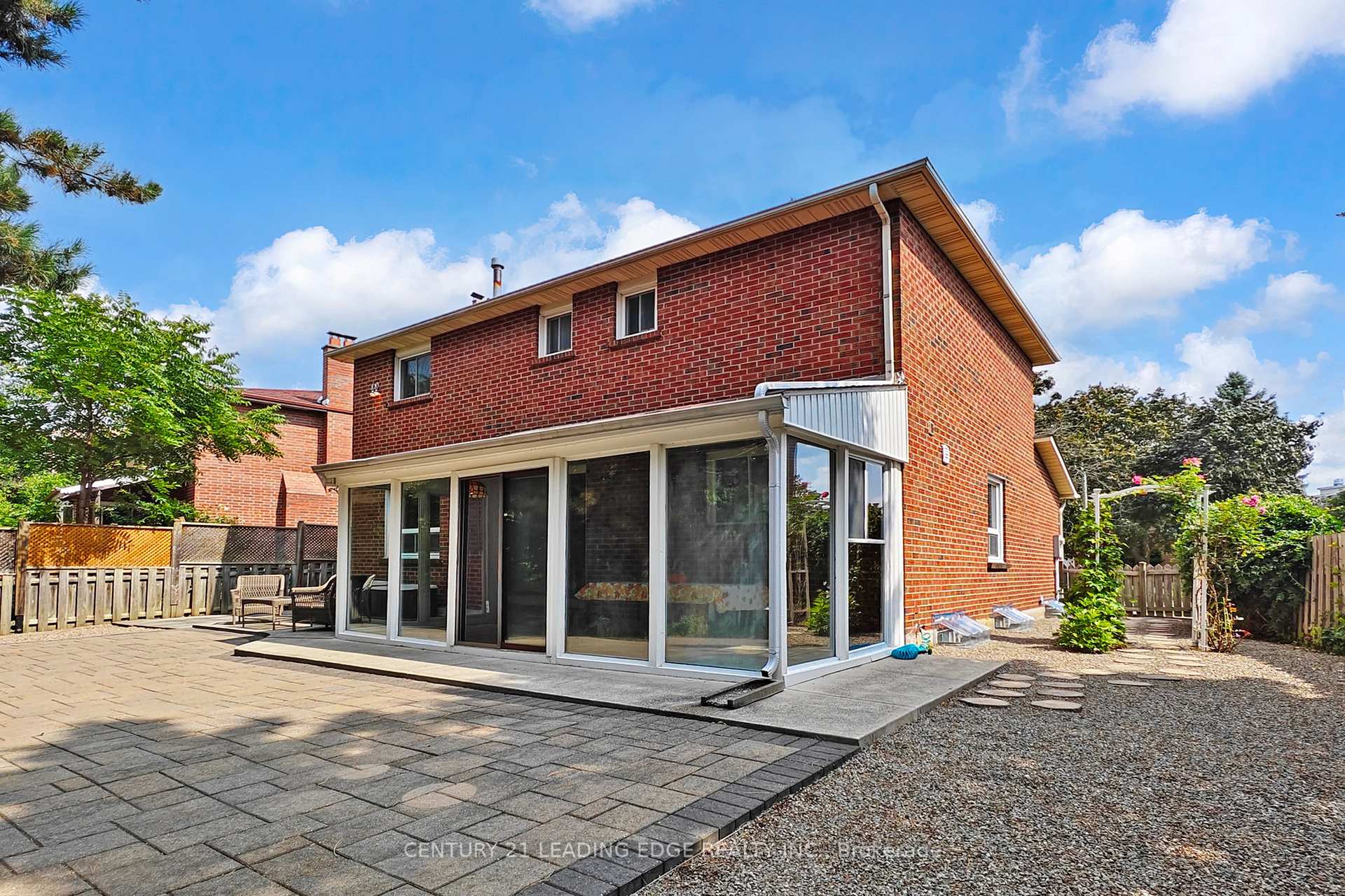 Photo 36 of 10 Vivaldi Crescent, Brampton, Brampton South — HOMEH