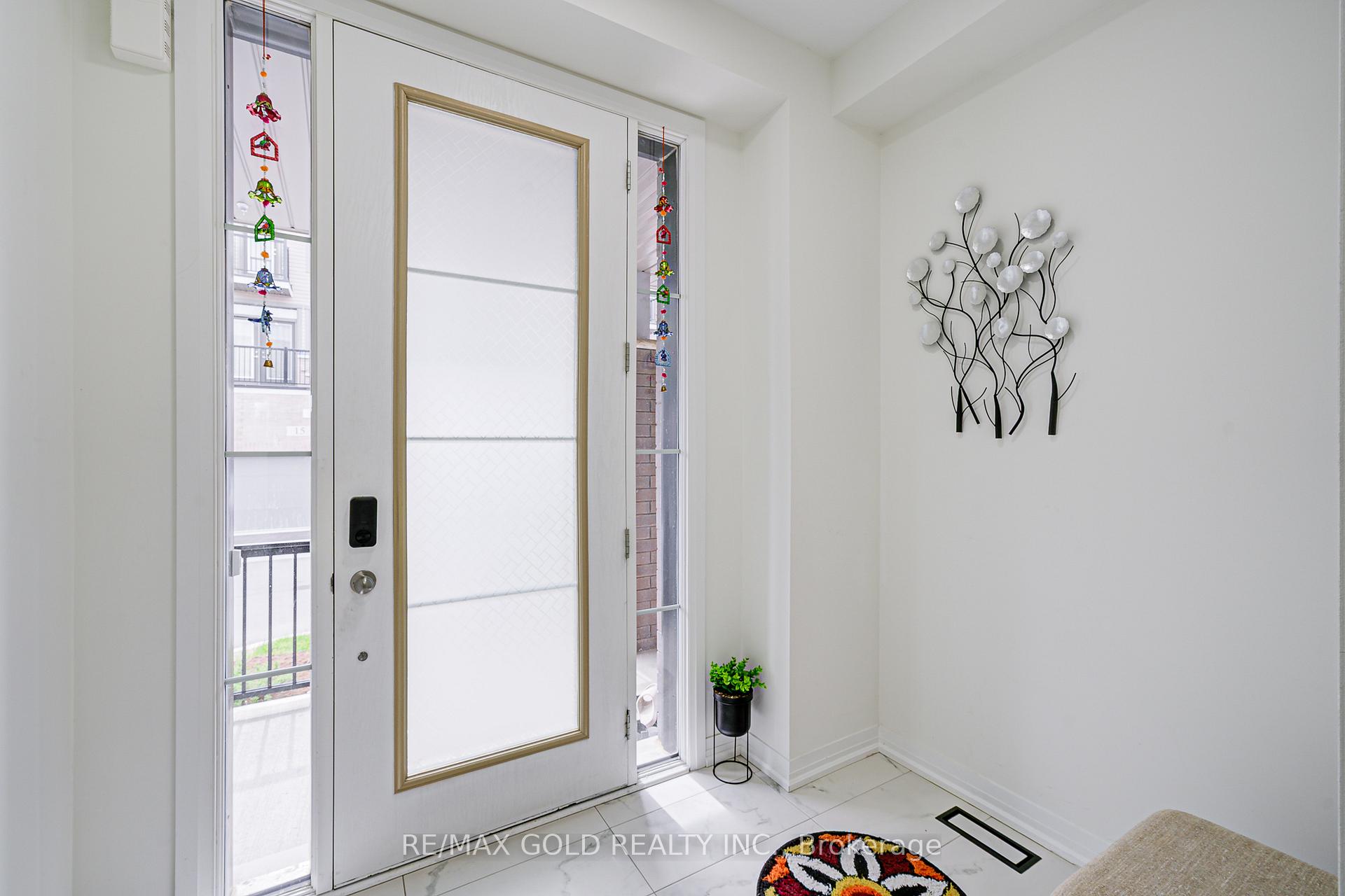 Photo 12 of Unit 8, 10 Freedom Crescent, Hamilton, Mount Hope — HOMEH