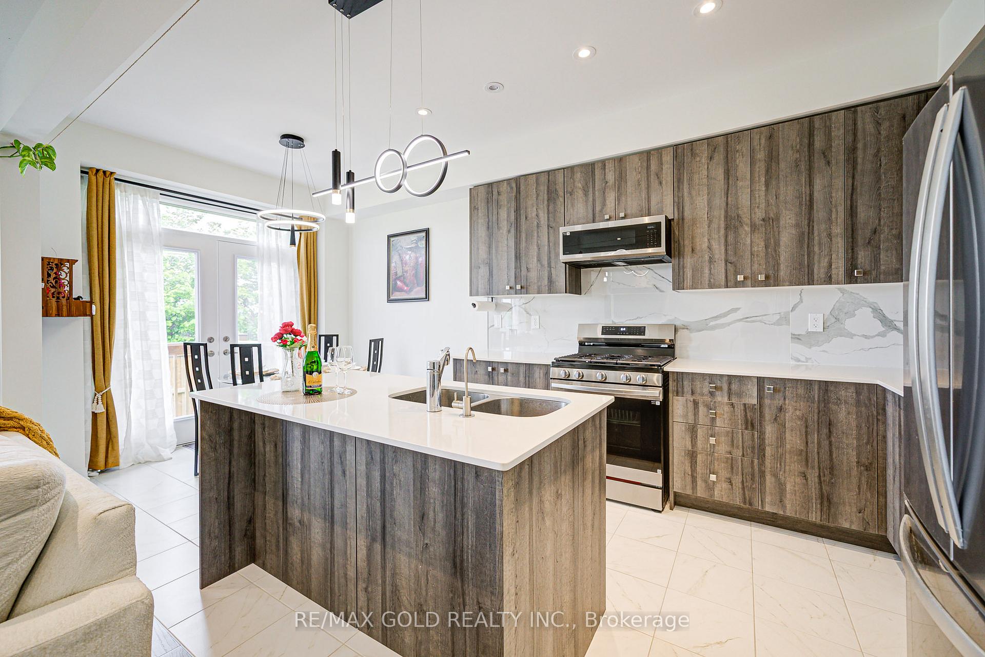 Photo 16 of Unit 8, 10 Freedom Crescent, Hamilton, Mount Hope — HOMEH