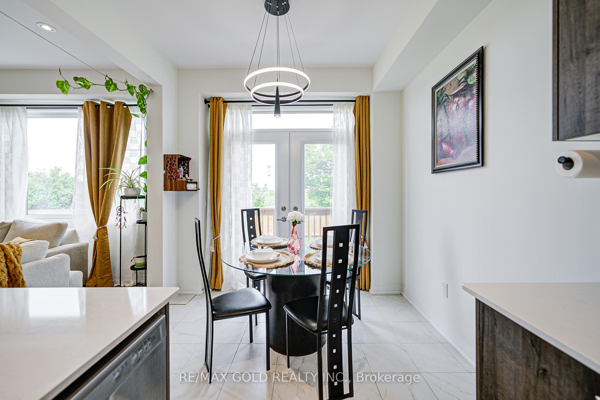 Photo 6 of Unit 8, 10 Freedom Crescent, Hamilton, Mount Hope — HOMEH