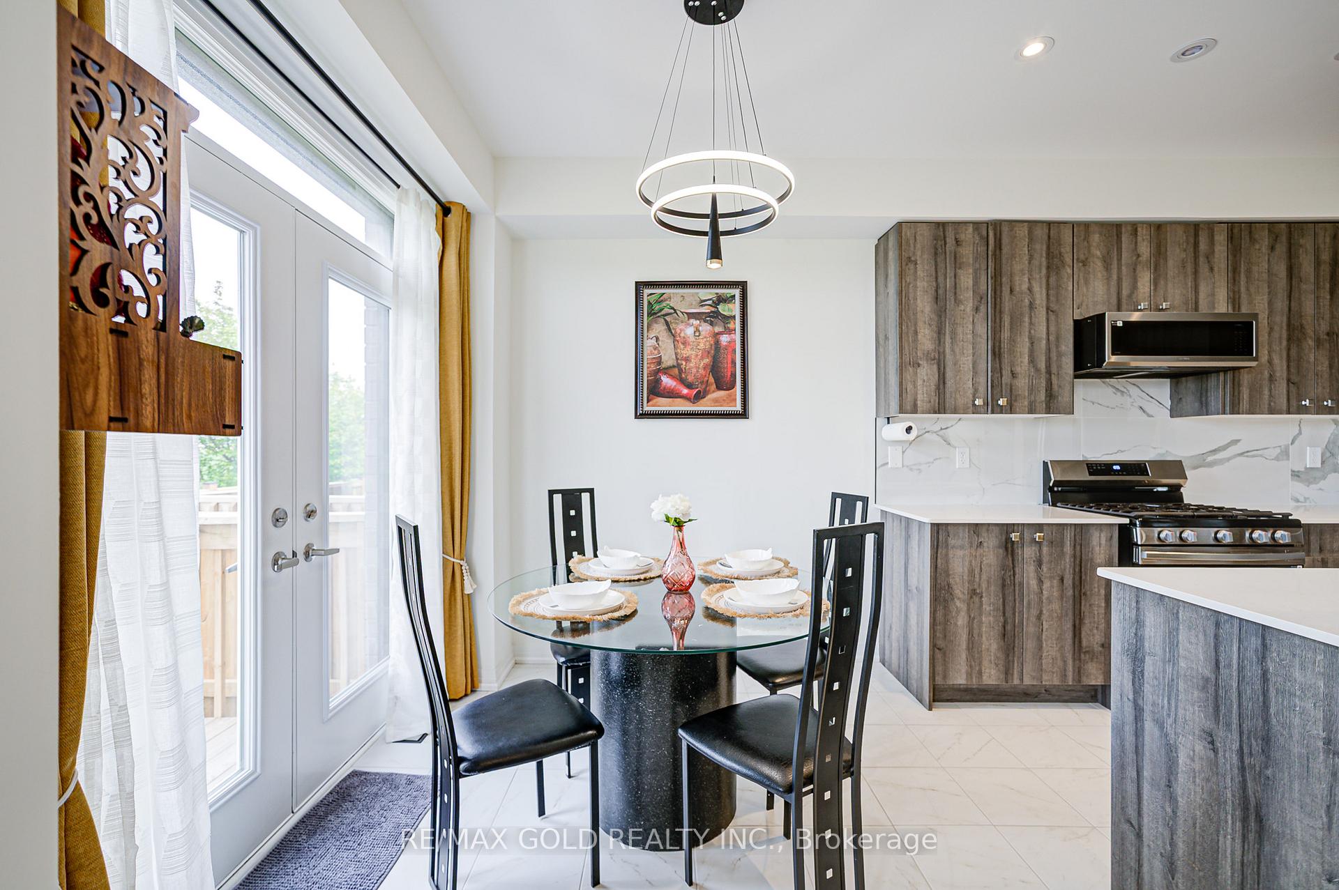 Photo 8 of Unit 8, 10 Freedom Crescent, Hamilton, Mount Hope — HOMEH