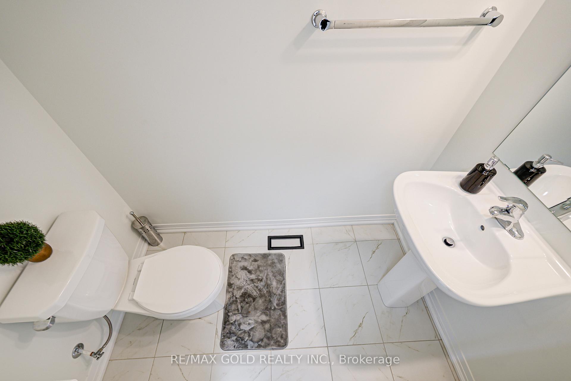 Photo 19 of Unit 8, 10 Freedom Crescent, Hamilton, Mount Hope — HOMEH