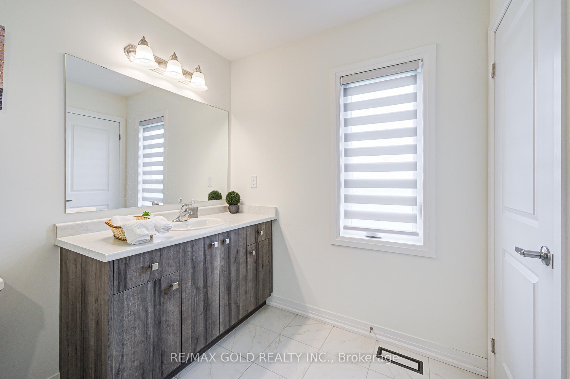 Photo 39 of Unit 8, 10 Freedom Crescent, Hamilton, Mount Hope — HOMEH