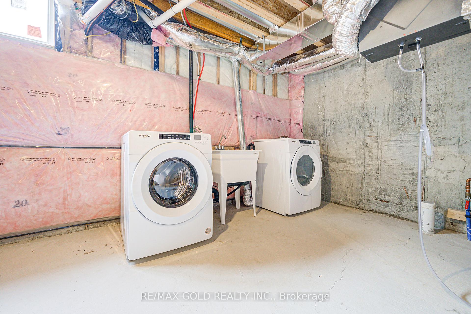 Photo 17 of Unit 8, 10 Freedom Crescent, Hamilton, Mount Hope — HOMEH