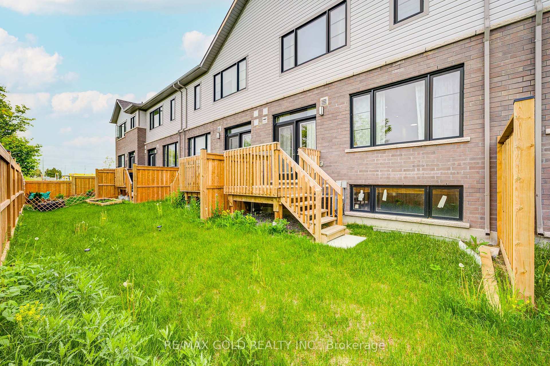 Photo 37 of Unit 8, 10 Freedom Crescent, Hamilton, Mount Hope — HOMEH