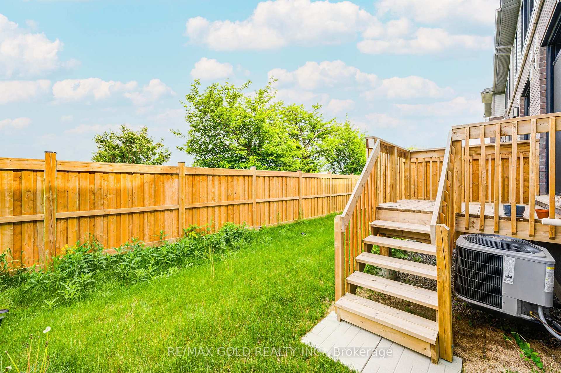 Photo 41 of Unit 8, 10 Freedom Crescent, Hamilton, Mount Hope — HOMEH