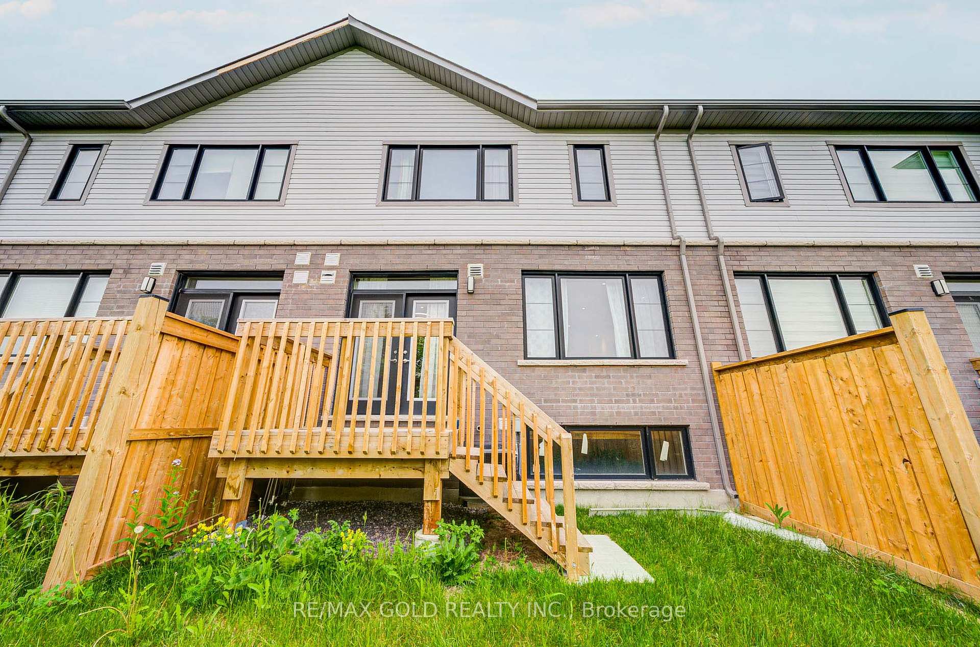 Photo 42 of Unit 8, 10 Freedom Crescent, Hamilton, Mount Hope — HOMEH