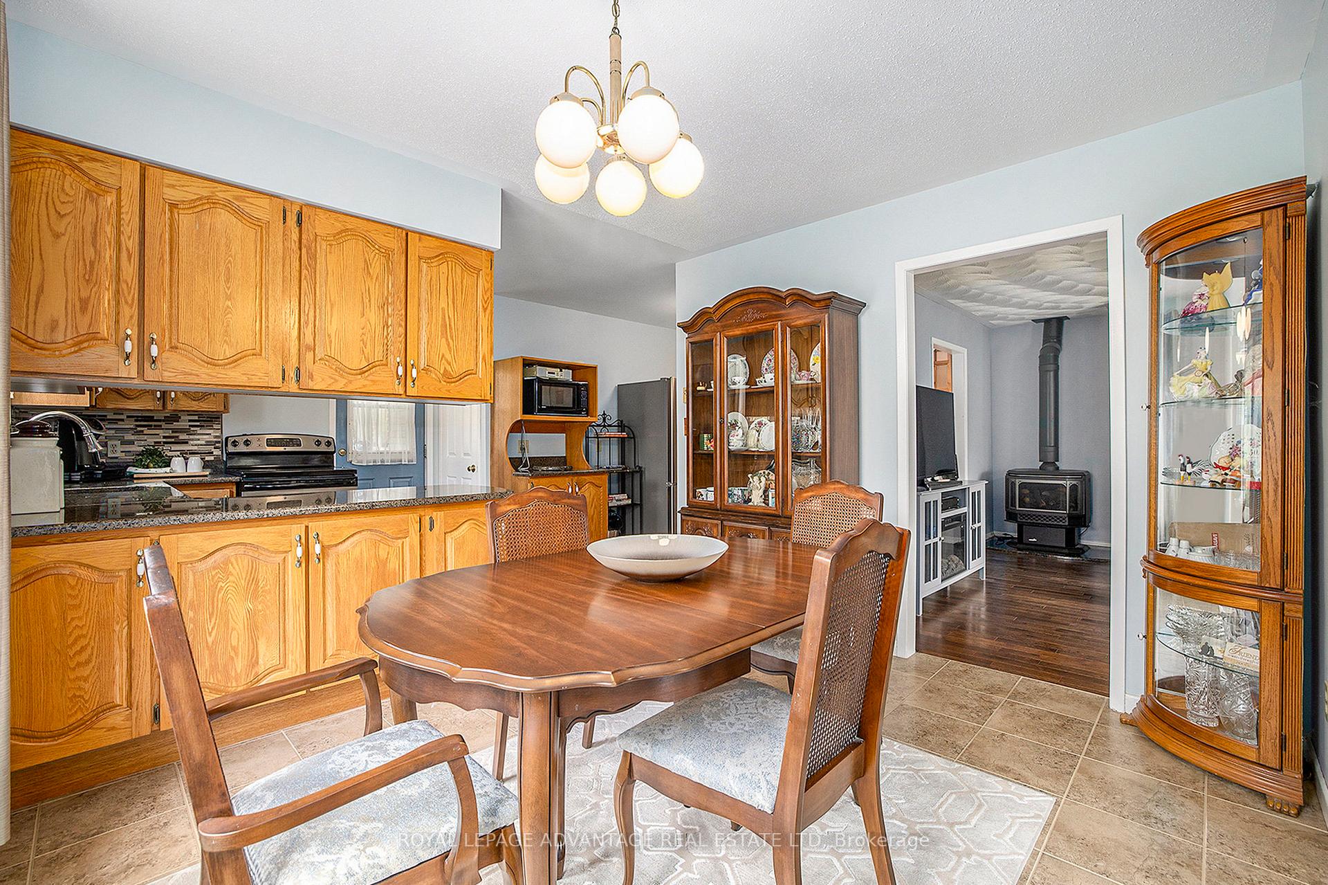 Photo 22 of 198 Somerville Drive, Tay Valley, Bathurst/Burgess & Sherbrooke (Bathurst) Twp — HOMEH