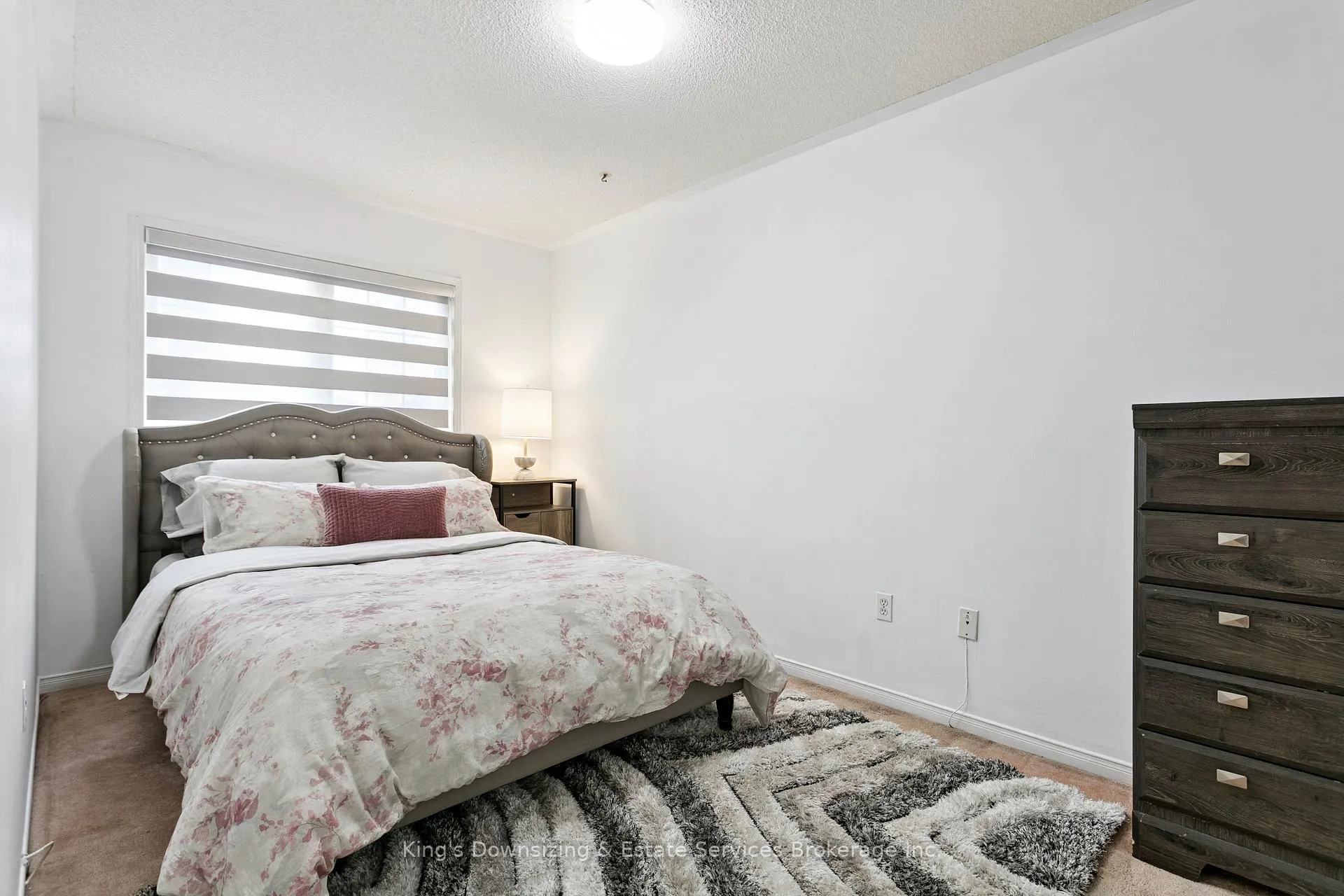 Photo 13 of 42 Lake Louise Drive, Brampton, Fletcher's Meadow — HOMEH
