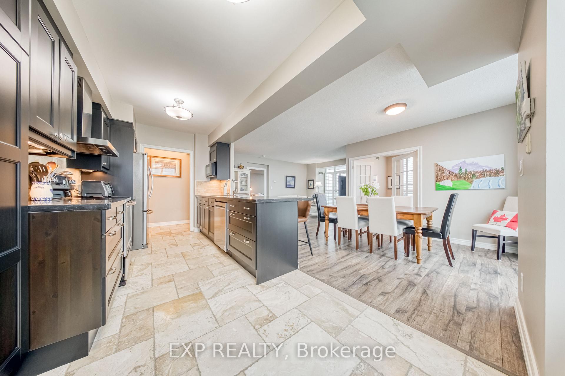 Photo 7 of Unit 806, 100 Promenade Circle, Vaughan, Brownridge — HOMEH