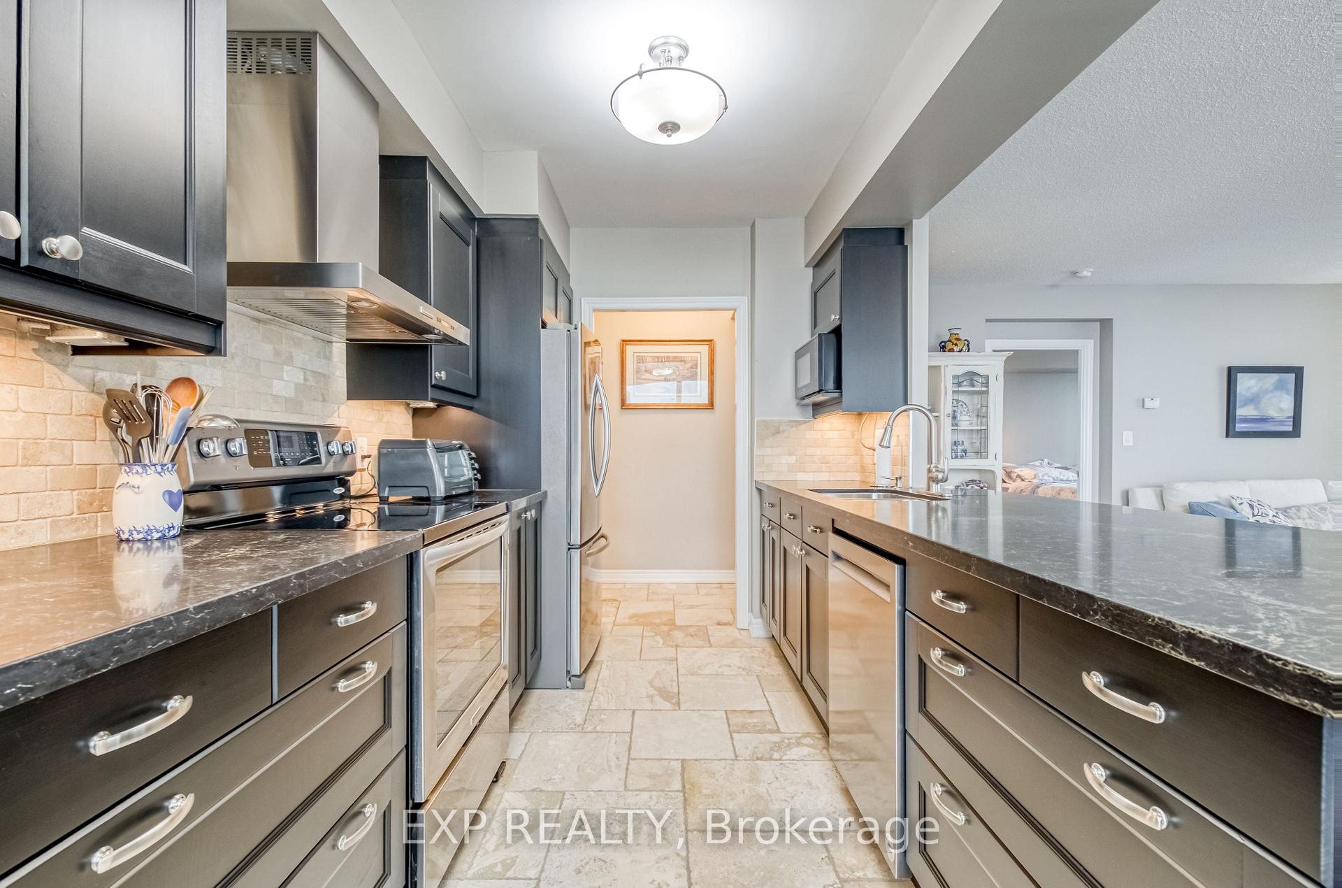 Photo 34 of Unit 806, 100 Promenade Circle, Vaughan, Brownridge — HOMEH