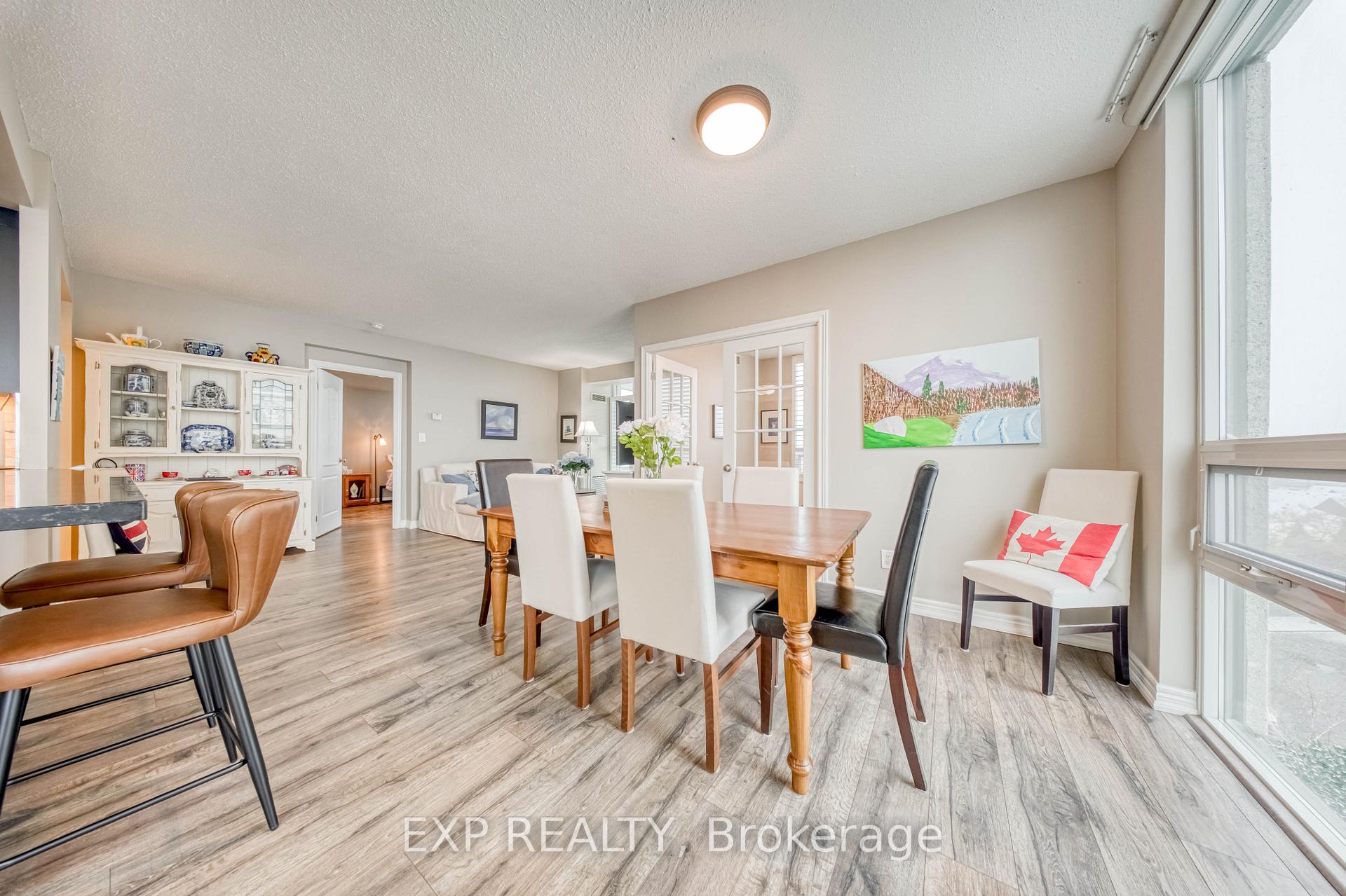 Photo 19 of Unit 806, 100 Promenade Circle, Vaughan, Brownridge — HOMEH