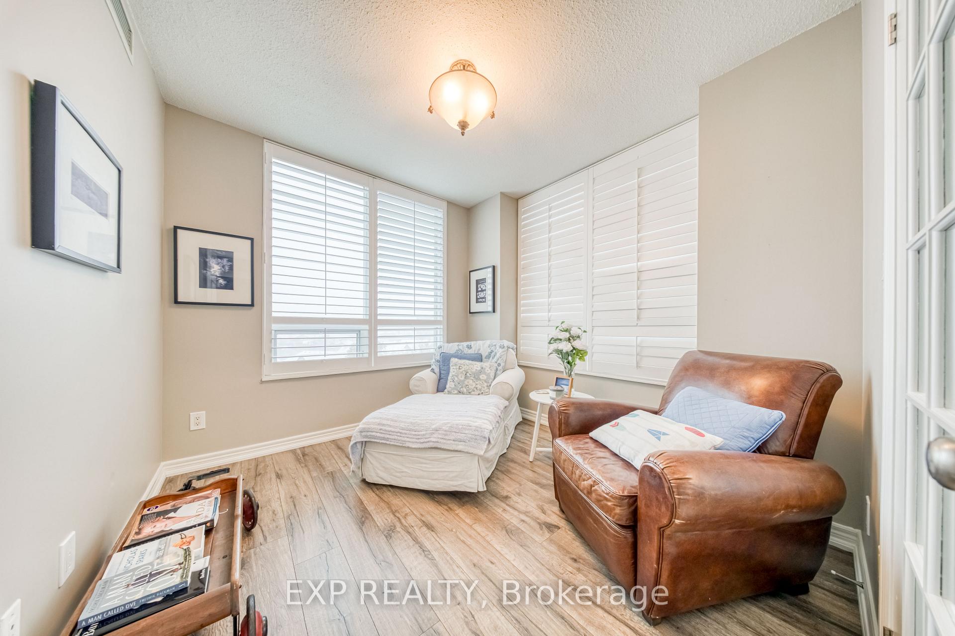 Photo 14 of Unit 806, 100 Promenade Circle, Vaughan, Brownridge — HOMEH