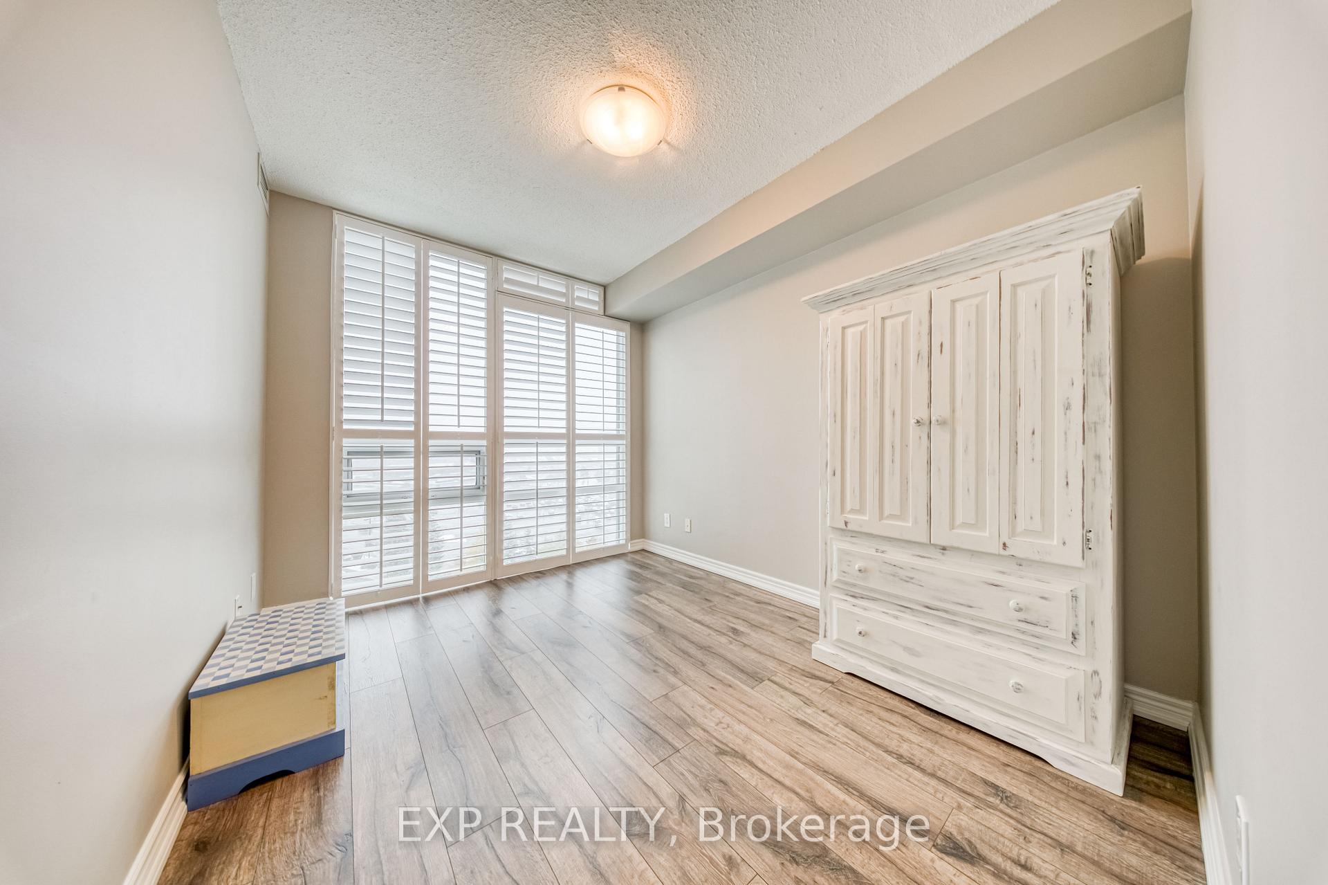 Photo 29 of Unit 806, 100 Promenade Circle, Vaughan, Brownridge — HOMEH