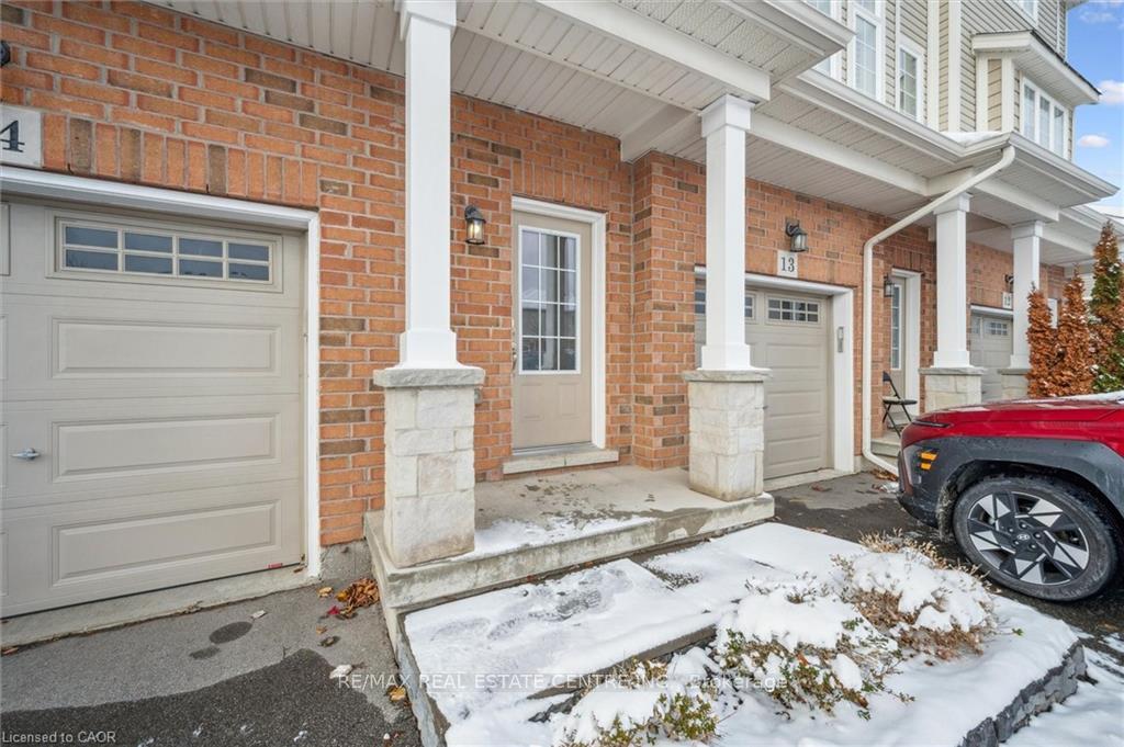 Photo 3 of Unit 14, 100 Chester Drive, Cambridge — HOMEH