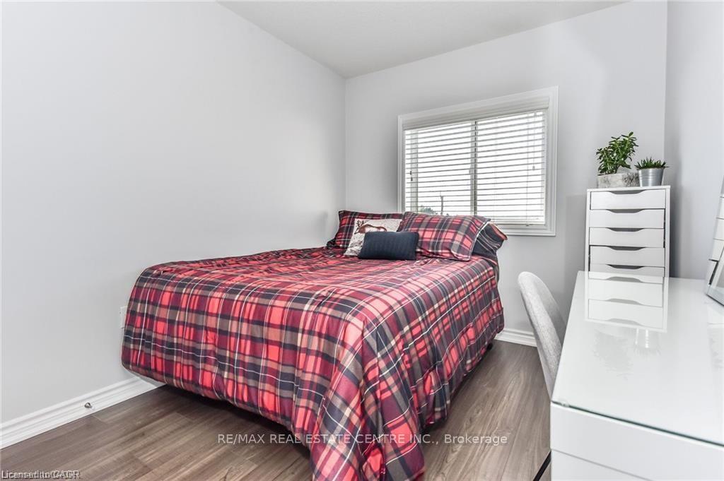 Photo 16 of Unit 14, 100 Chester Drive, Cambridge — HOMEH