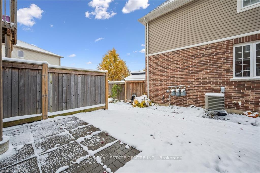 Photo 21 of Unit 14, 100 Chester Drive, Cambridge — HOMEH