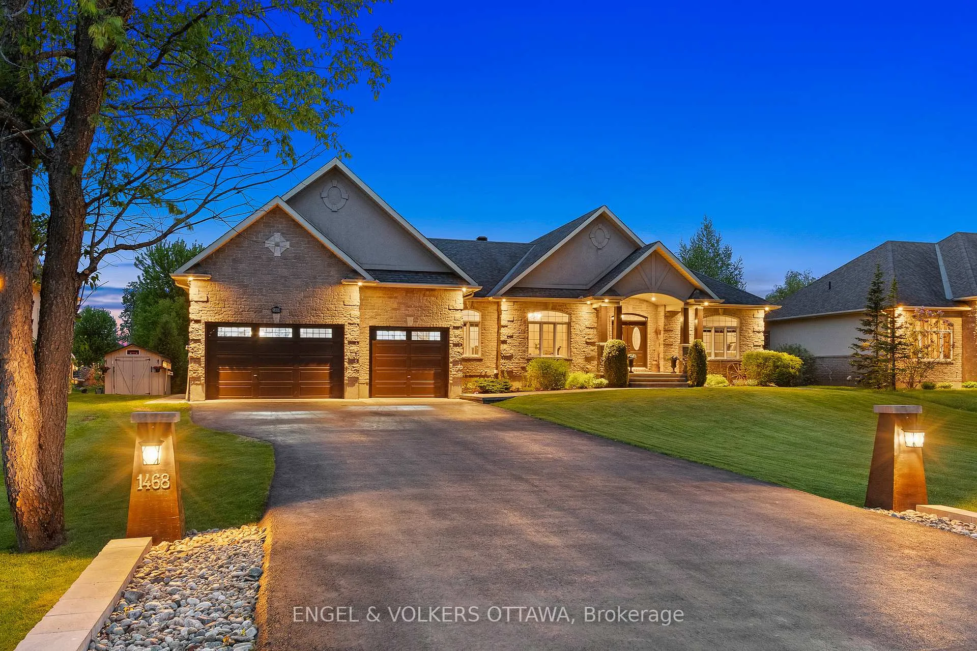 Front of 1468 Sandy Beach Court