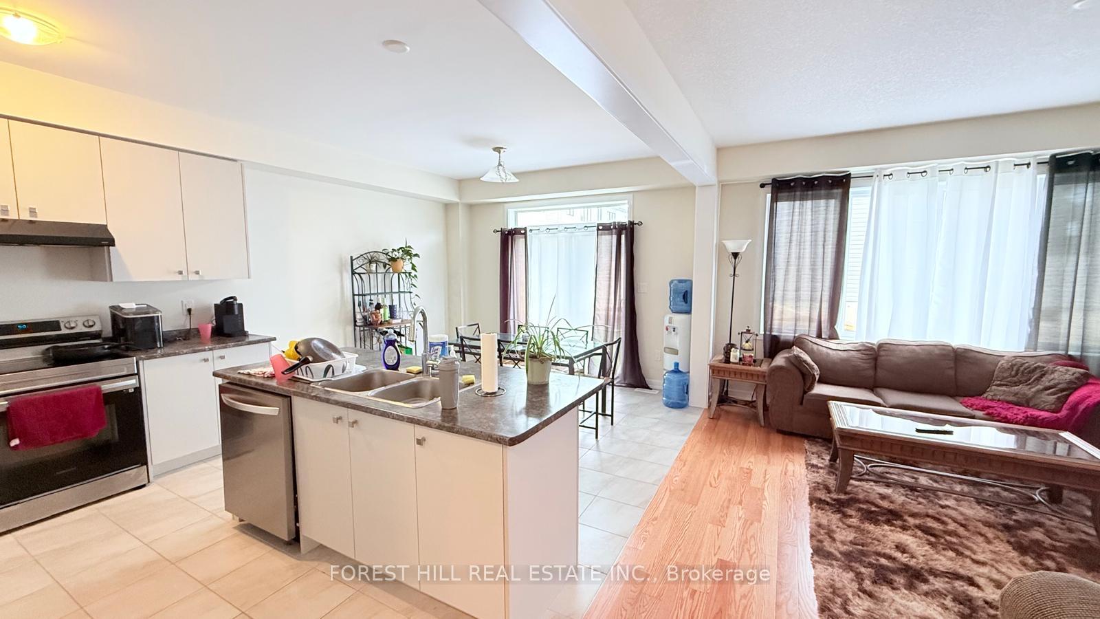 Photo 5 of 126 Lilac Circle, Haldimand — HOMEH