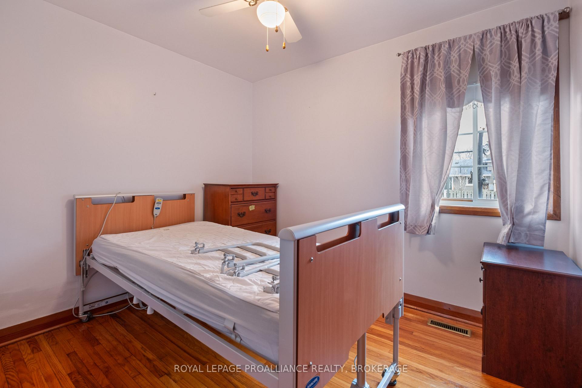 Photo 42 of 56 Campbell Crescent, Kingston, Central City West — HOMEH