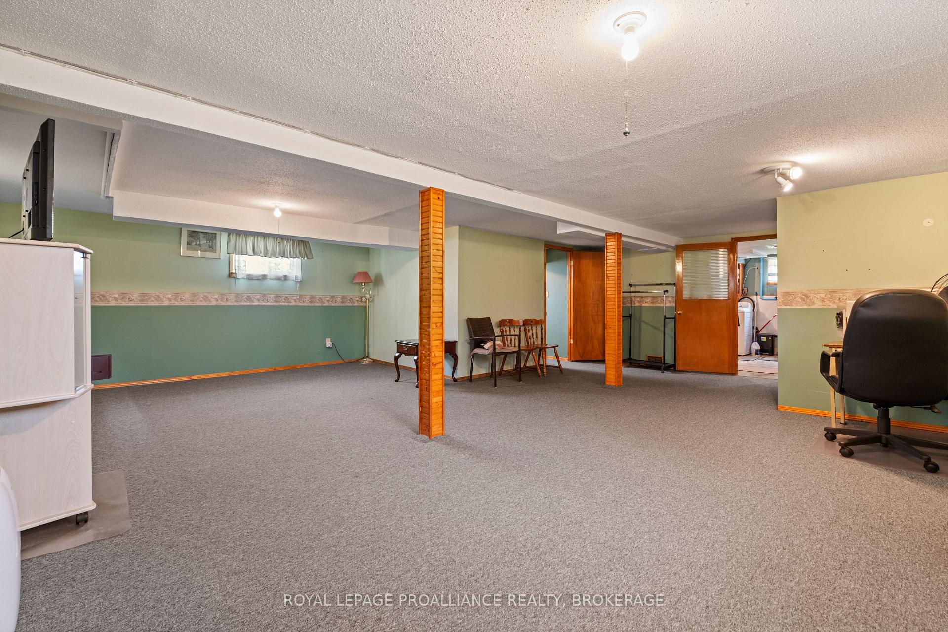 Photo 20 of 56 Campbell Crescent, Kingston, Central City West — HOMEH