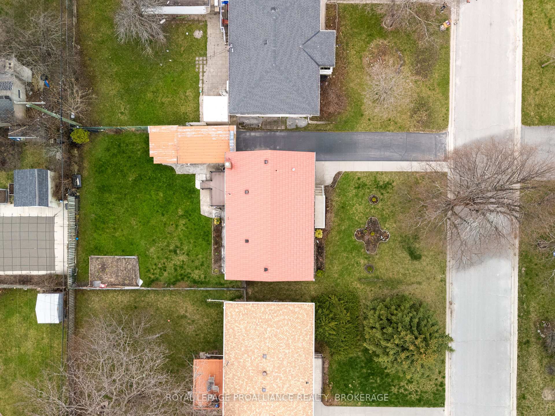 Photo 38 of 56 Campbell Crescent, Kingston, Central City West — HOMEH