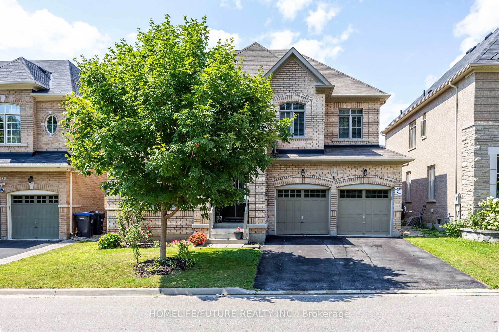 Front of 83 George Robinson Drive