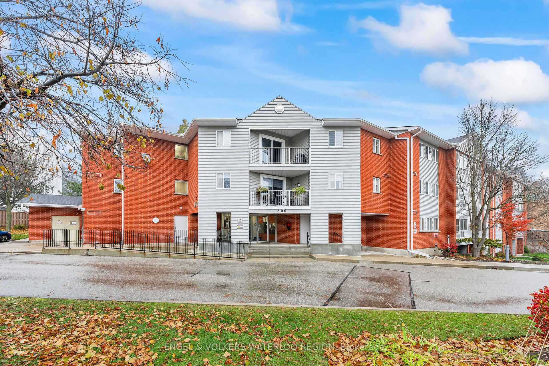 Photo 1 of Unit 410, 500 Westmount Road W, Kitchener — HOMEH