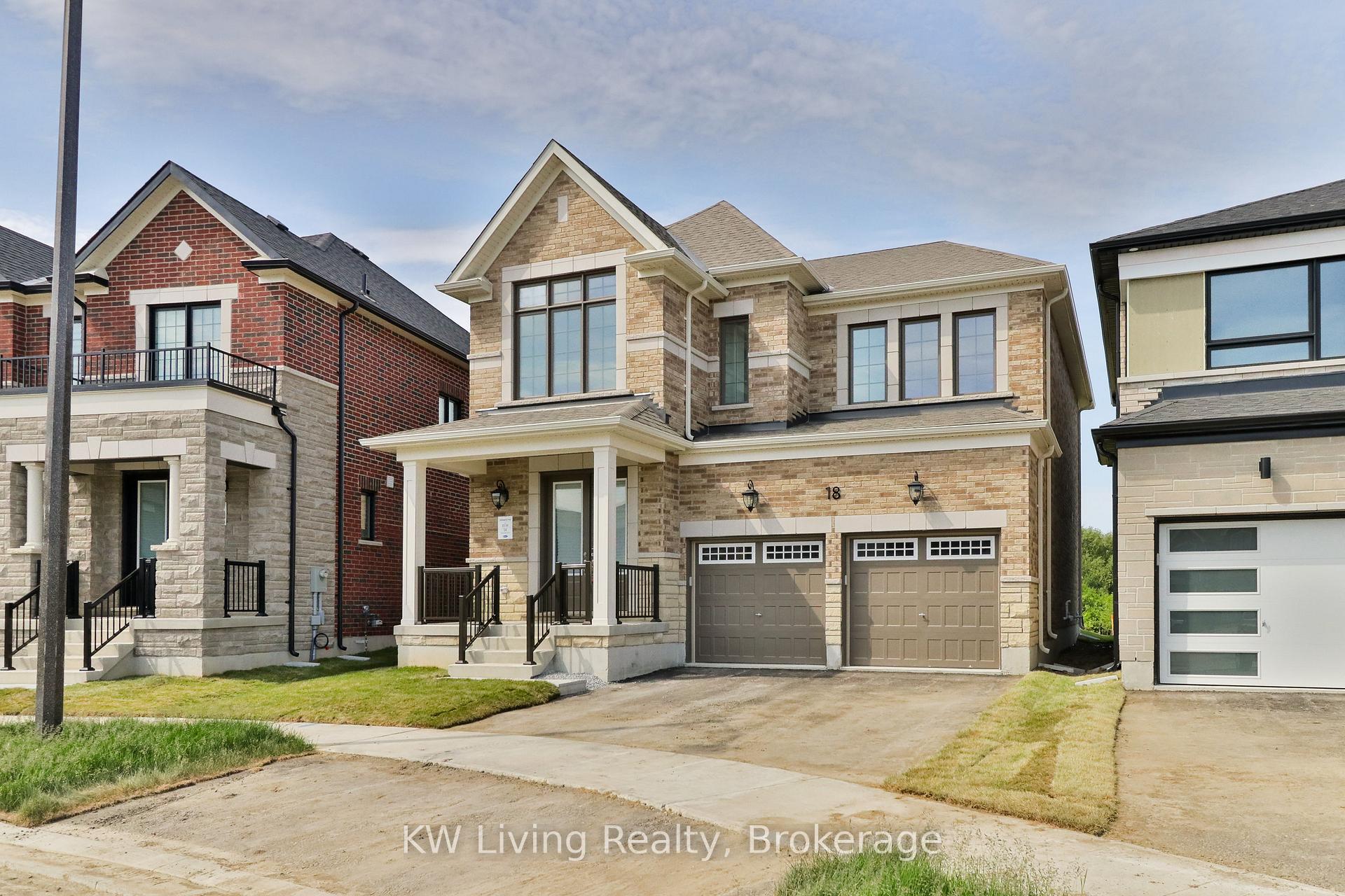 Front of 18 Berczy Manor Crescent