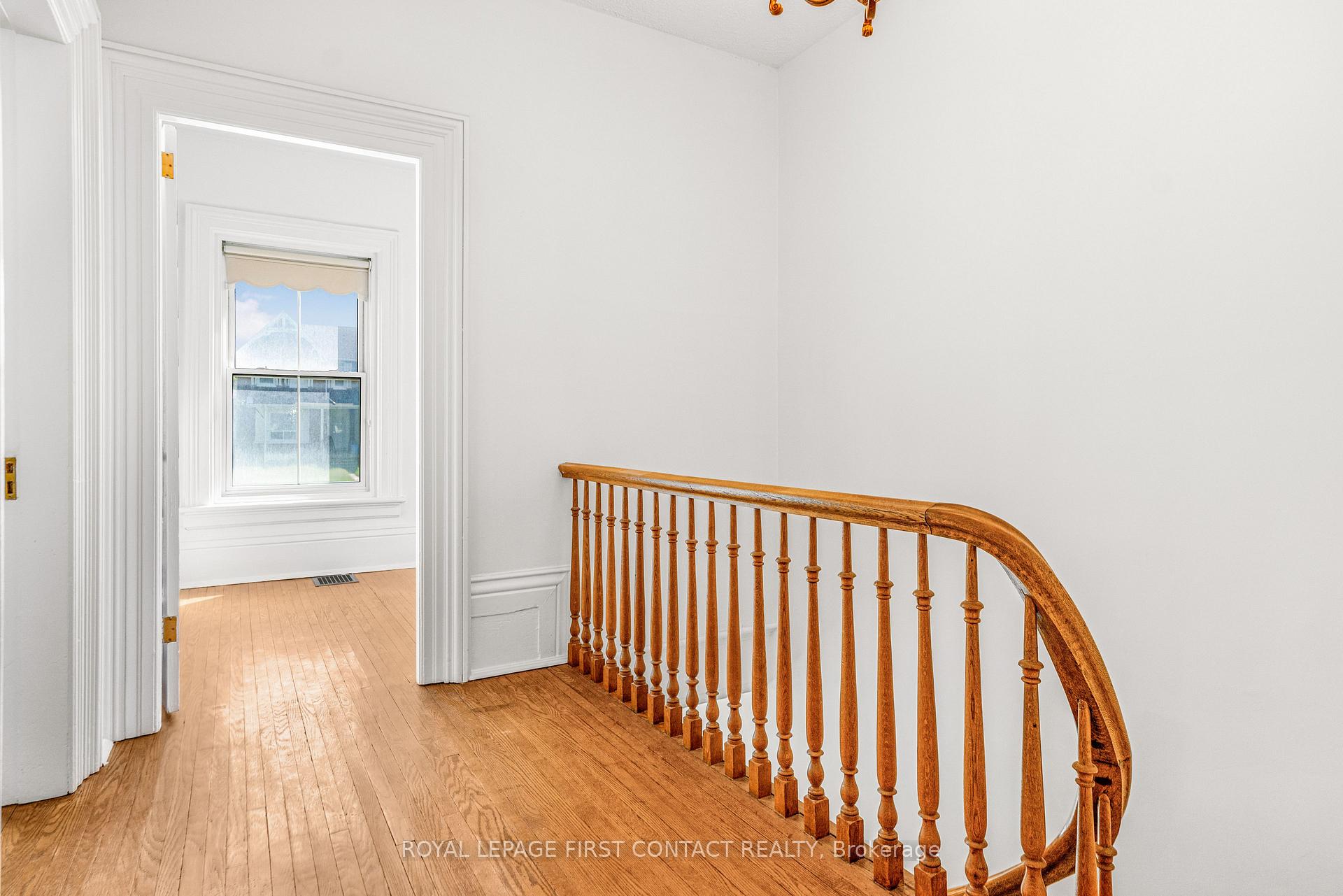 Photo 22 of 14&16 Peel Street, Barrie, Codrington — HOMEH