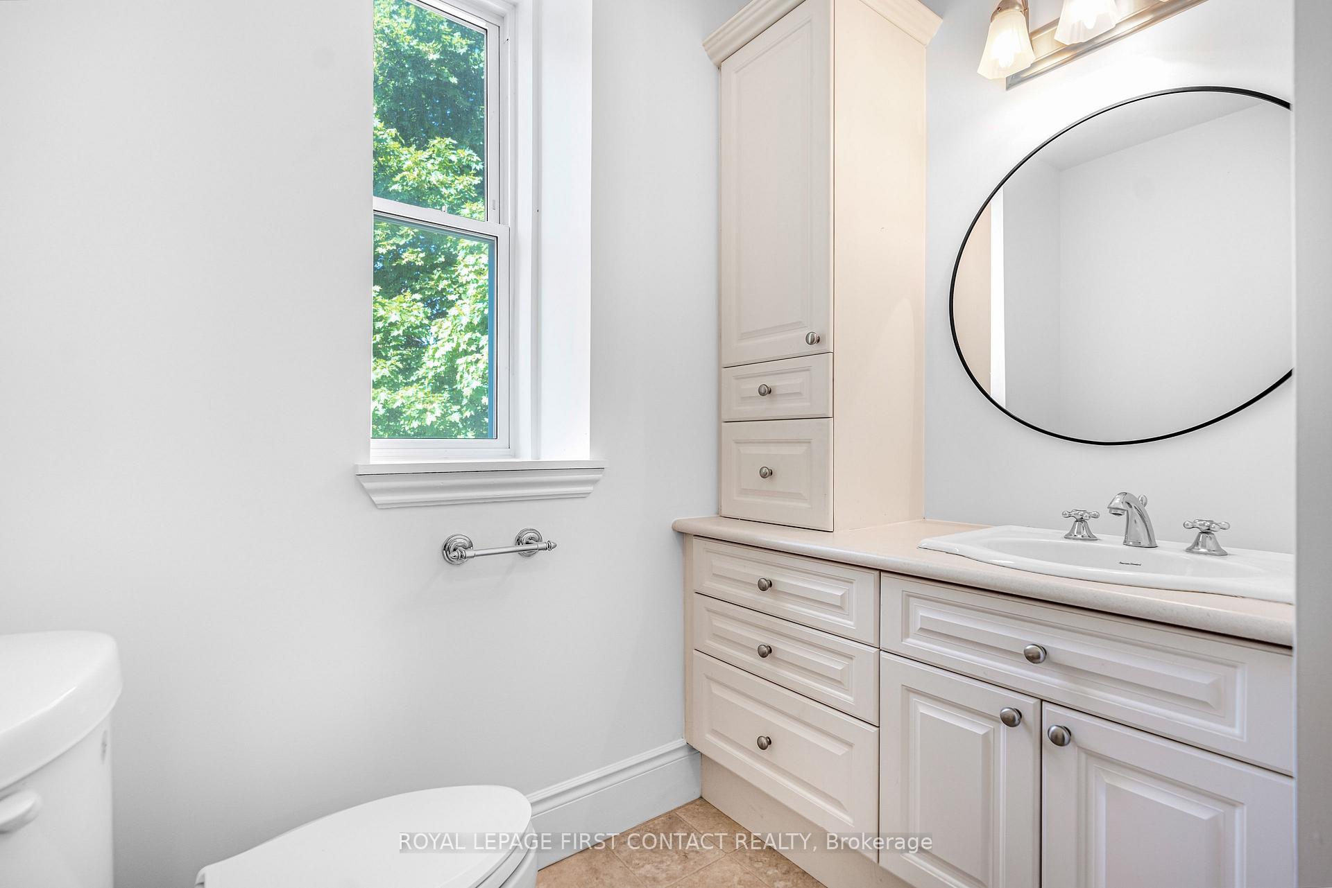 Photo 16 of 14&16 Peel Street, Barrie, Codrington — HOMEH
