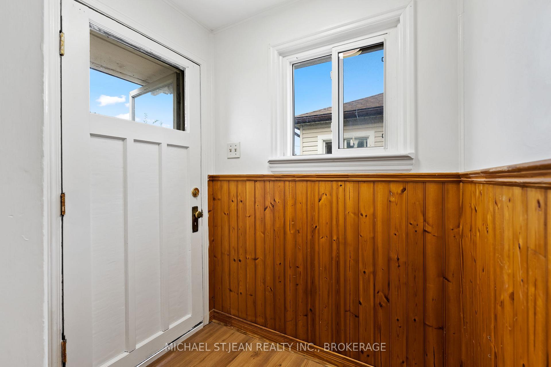Photo 19 of 11 Marlborough Avenue, St. Catharines, Facer — HOMEH