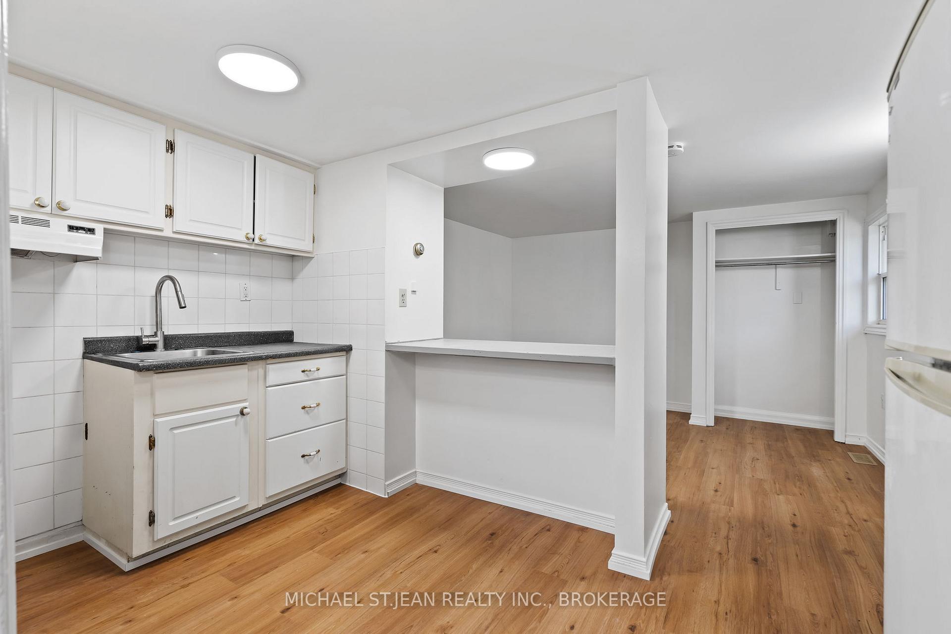 Photo 27 of 11 Marlborough Avenue, St. Catharines, Facer — HOMEH