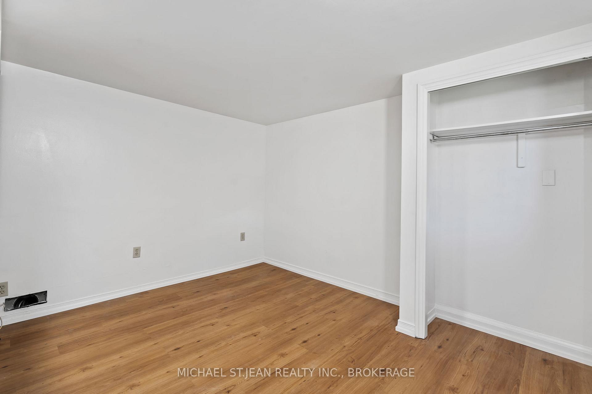 Photo 26 of 11 Marlborough Avenue, St. Catharines, Facer — HOMEH