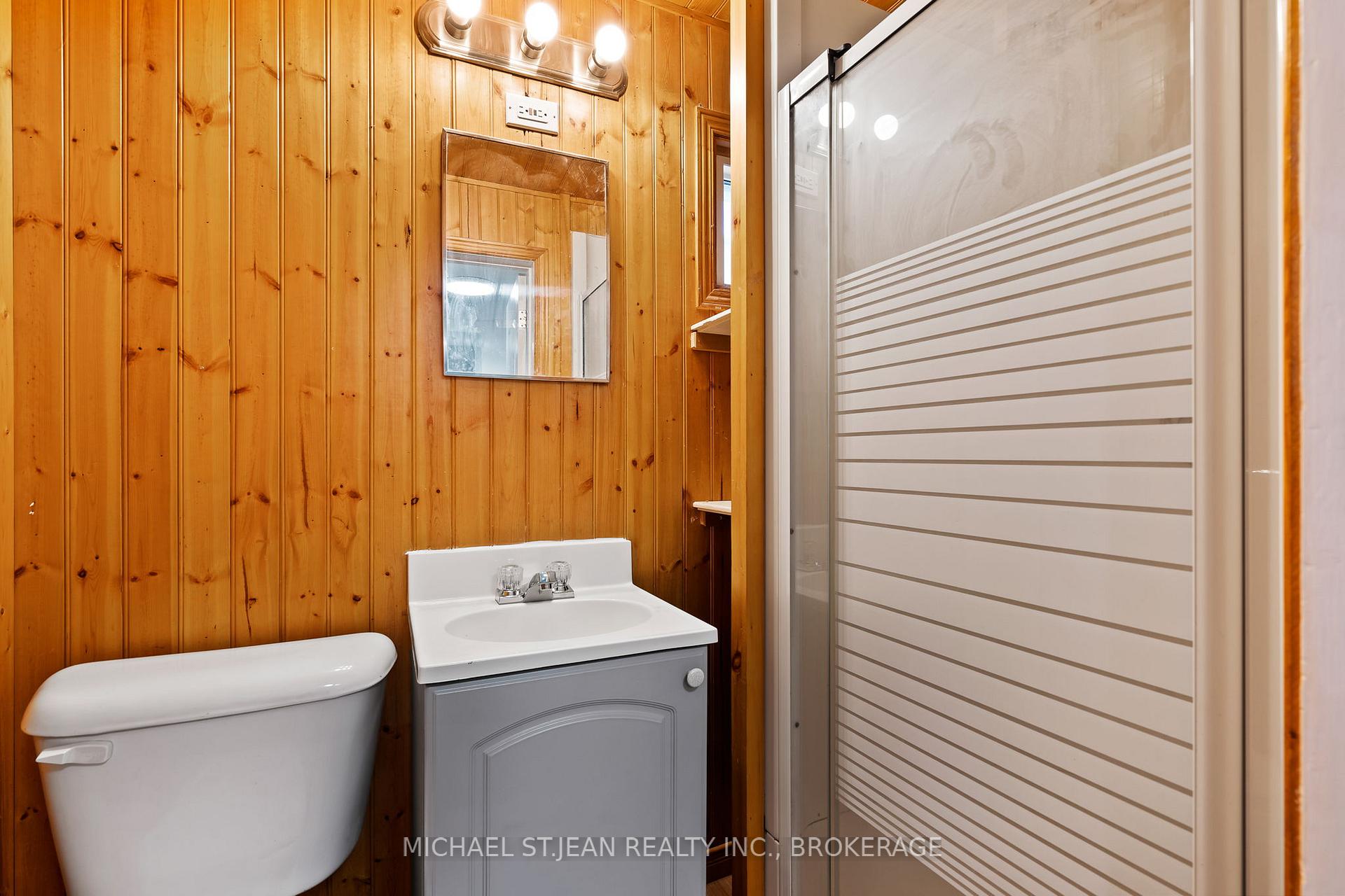 Photo 22 of 11 Marlborough Avenue, St. Catharines, Facer — HOMEH