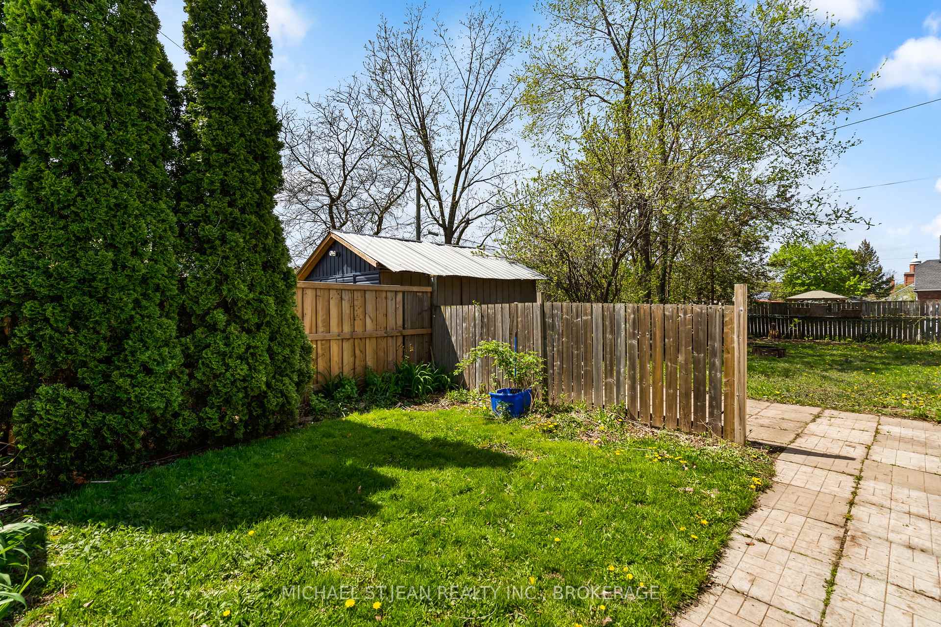 Photo 23 of 11 Marlborough Avenue, St. Catharines, Facer — HOMEH