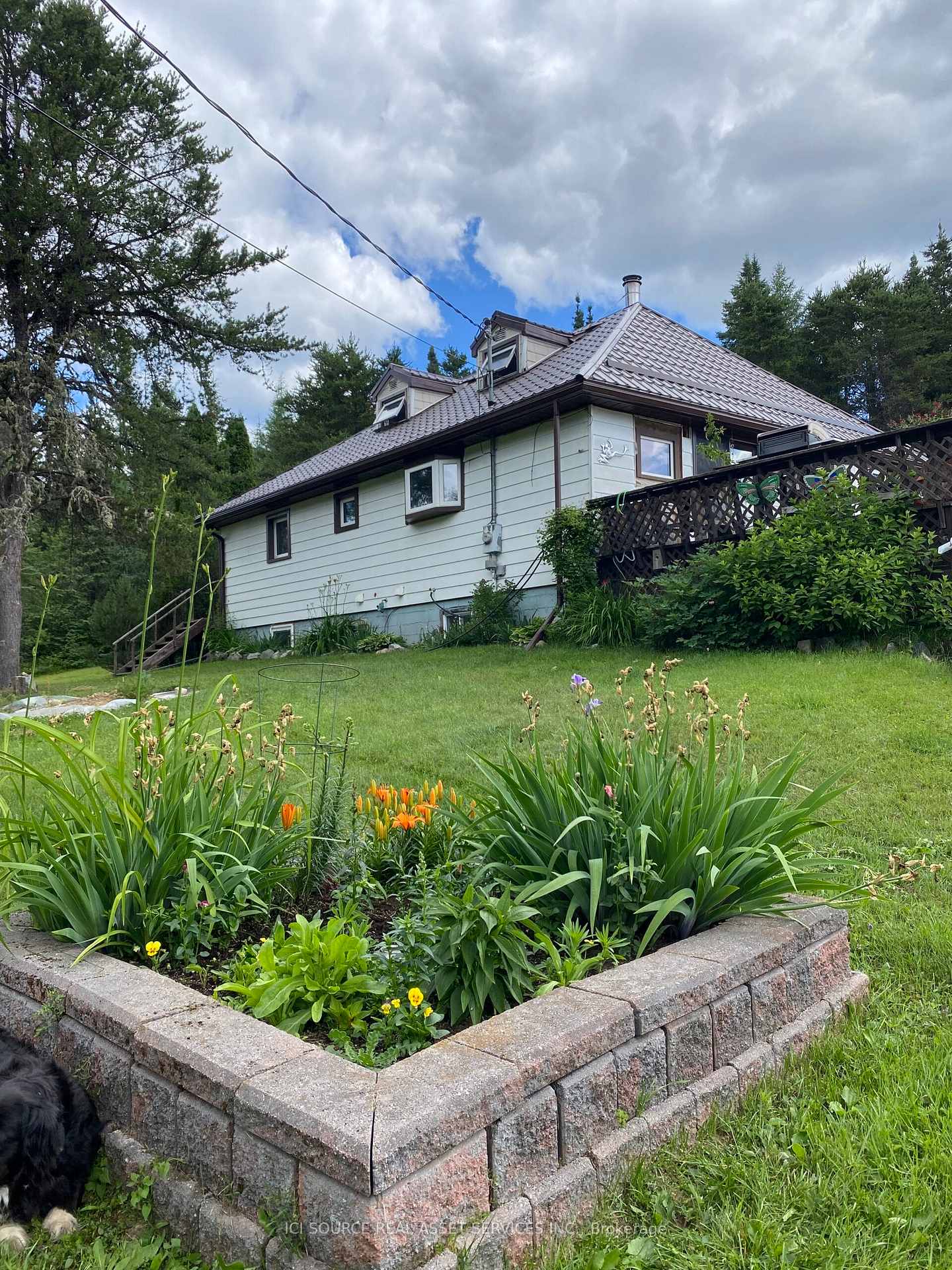 Photo 3 of 128 Pipeline Road, Thunder Bay — HOMEH
