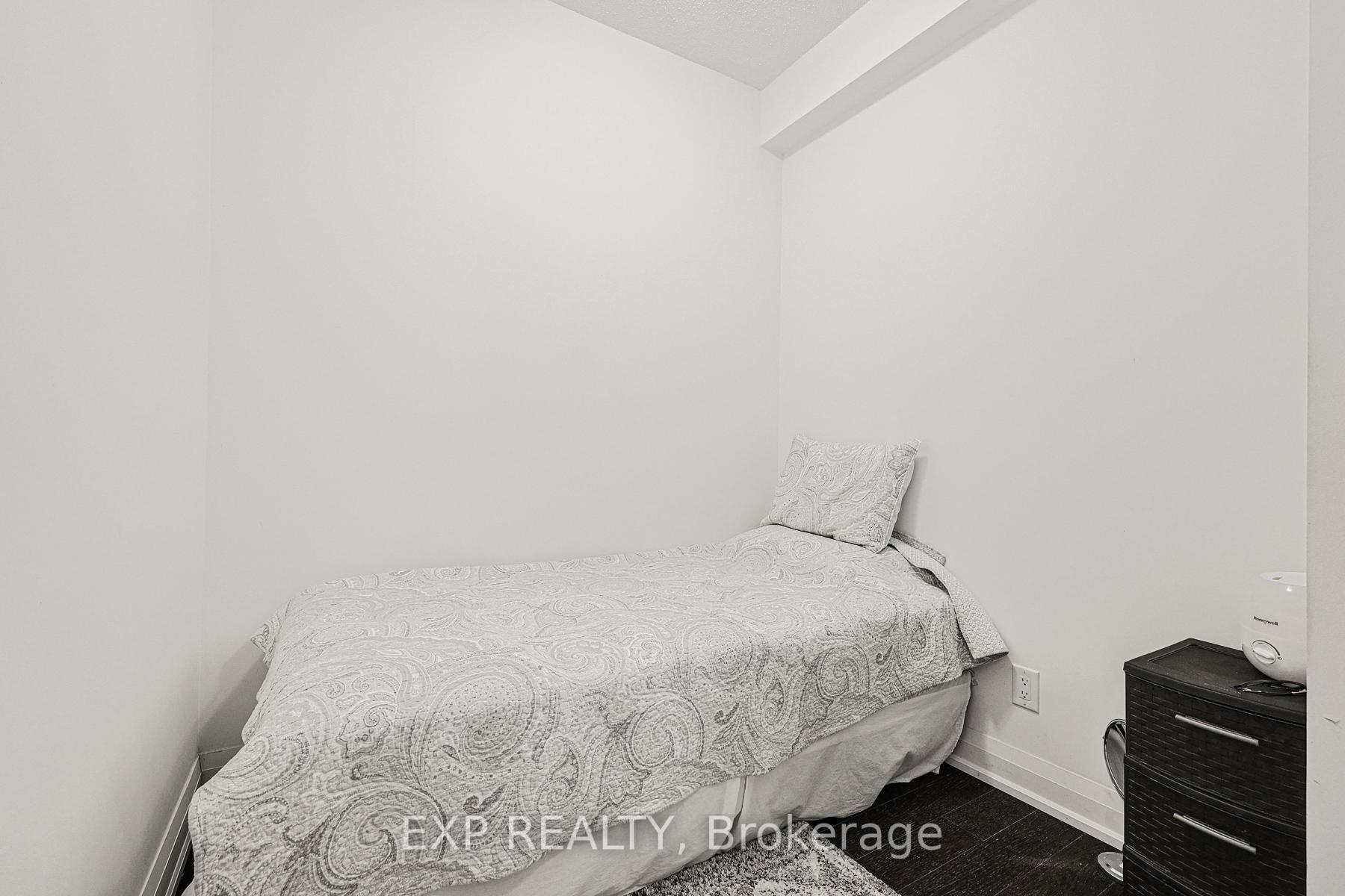 Photo 5 of Unit 302, 9582 Markham Road, Markham, Wismer — HOMEH