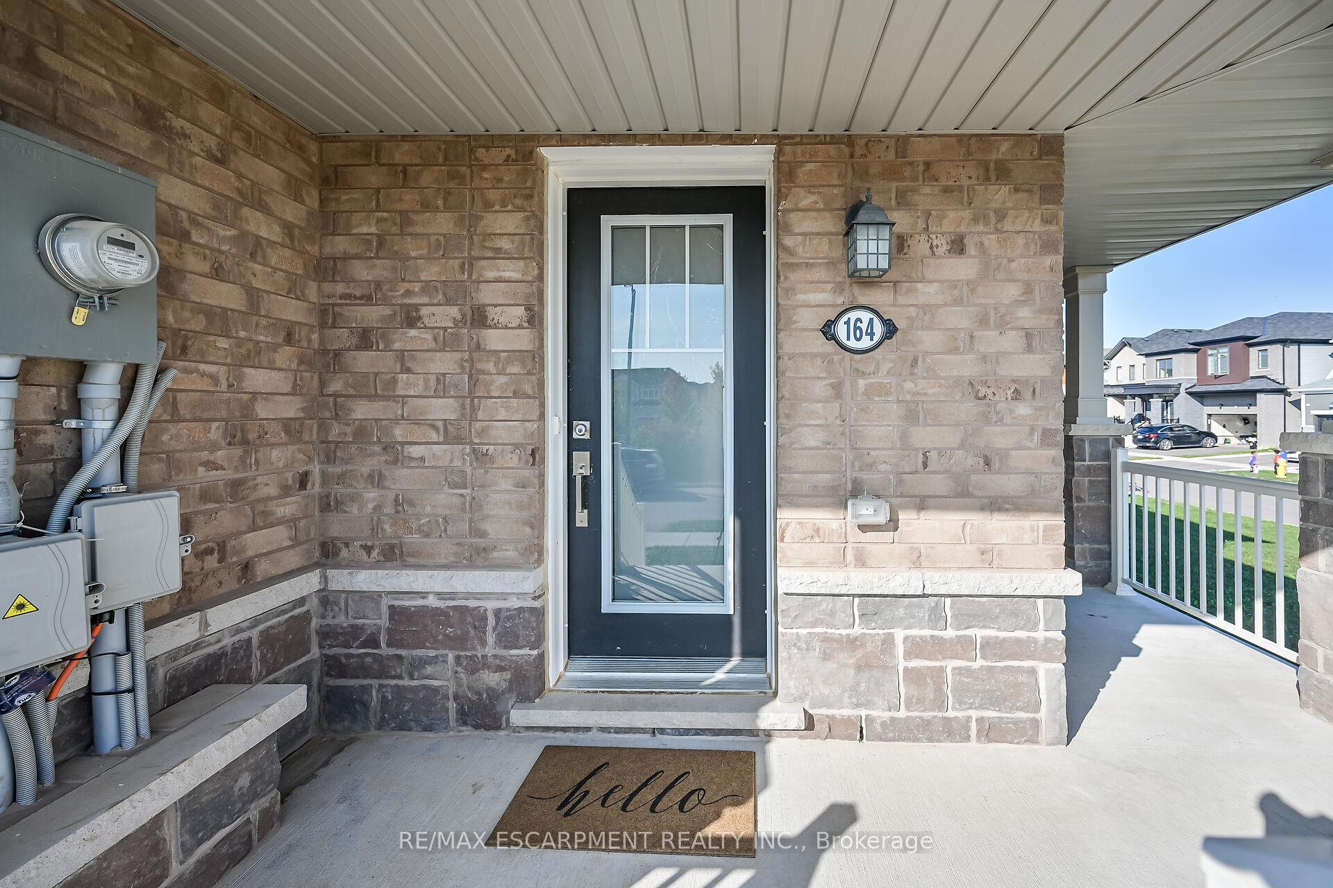 Photo 11 of 164 MacLachlan Avenue, Haldimand — HOMEH