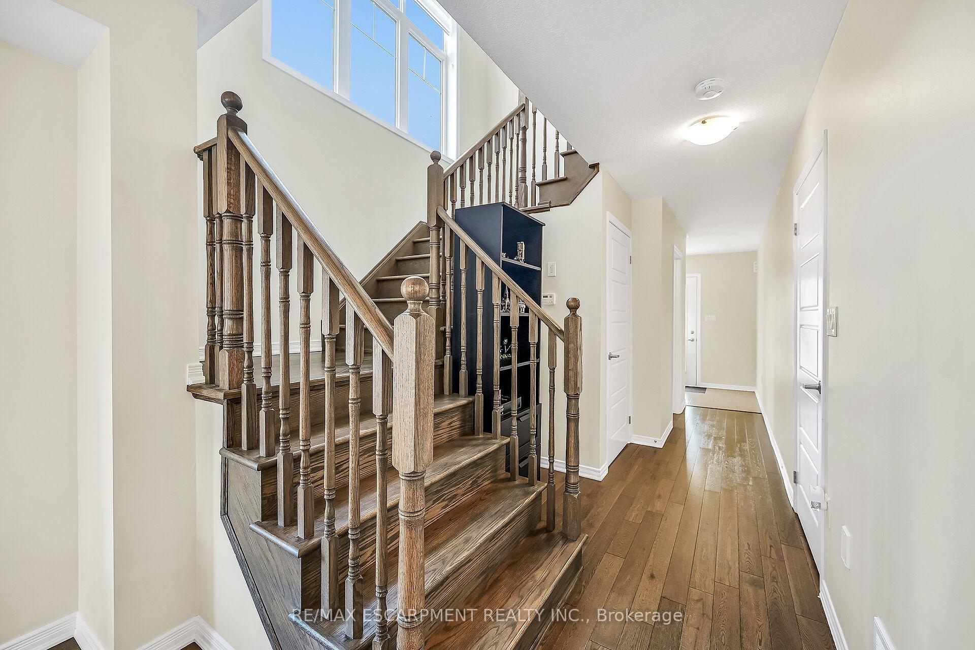 Photo 25 of 164 MacLachlan Avenue, Haldimand — HOMEH