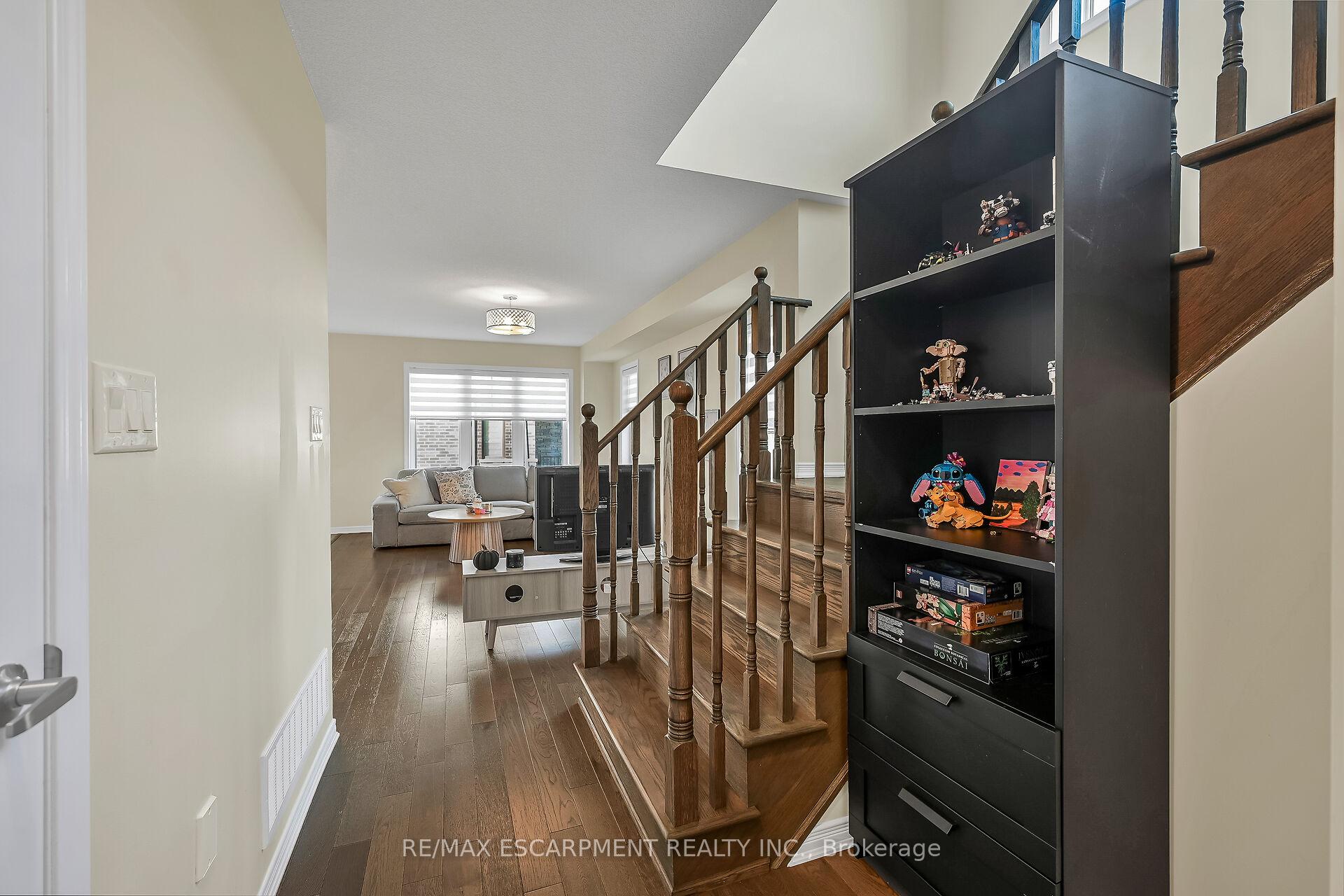 Photo 38 of 164 MacLachlan Avenue, Haldimand — HOMEH