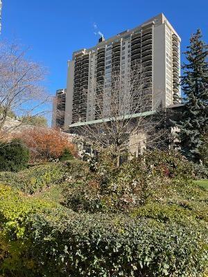 Photo 12 of Unit 2511, 400 Walmer Road, Toronto, Forest Hill South — HOMEH