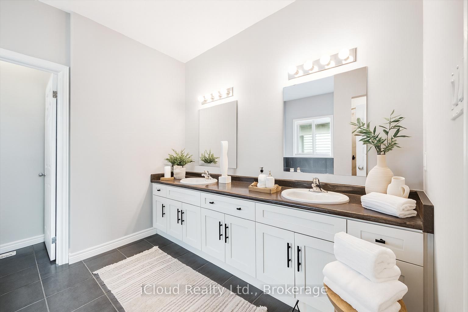 Photo 21 of 18 Everton Drive, Guelph, Clairfields/Hanlon Business Park — HOMEH