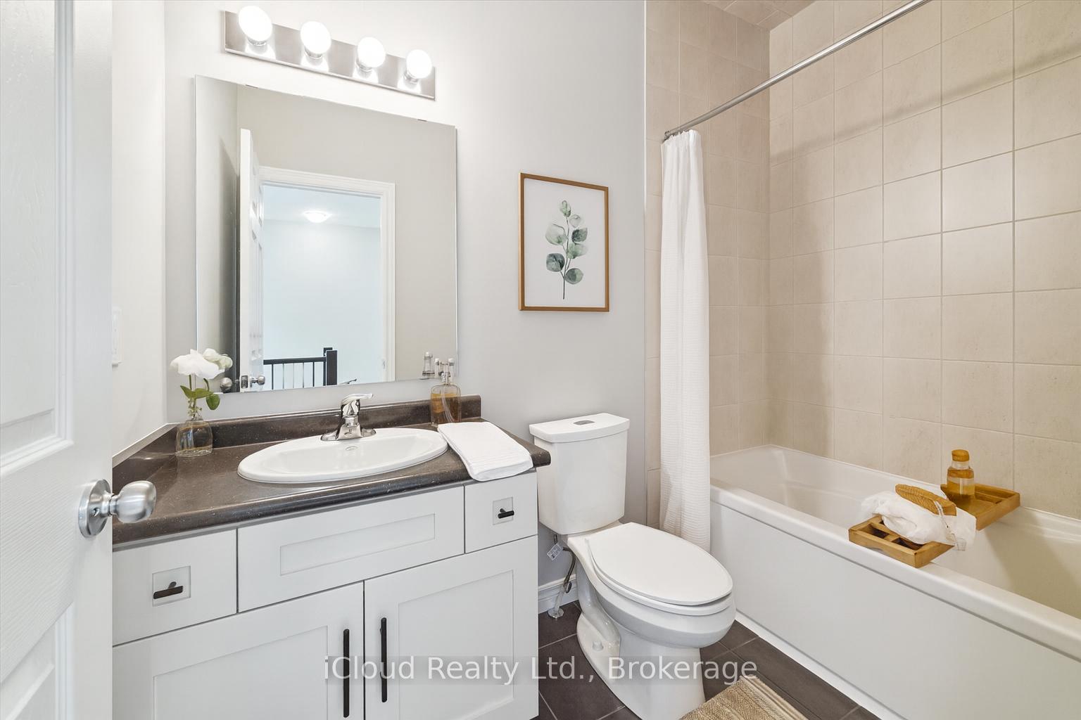 Photo 4 of 18 Everton Drive, Guelph, Clairfields/Hanlon Business Park — HOMEH