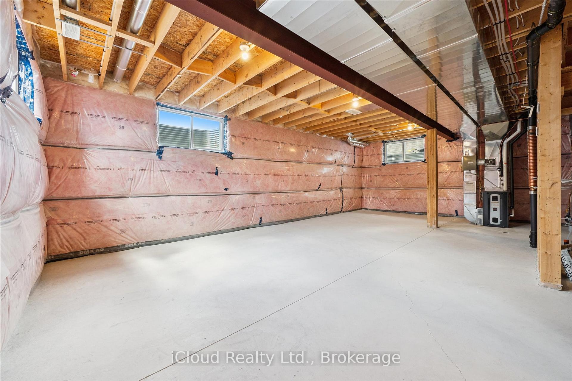 Photo 6 of 18 Everton Drive, Guelph, Clairfields/Hanlon Business Park — HOMEH