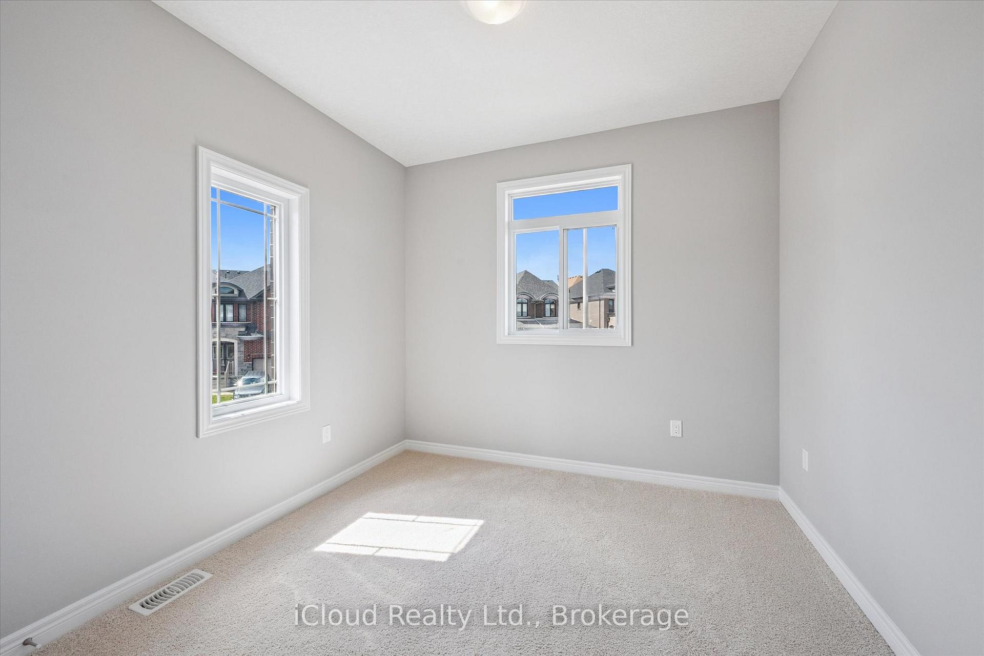 Photo 33 of 18 Everton Drive, Guelph, Clairfields/Hanlon Business Park — HOMEH