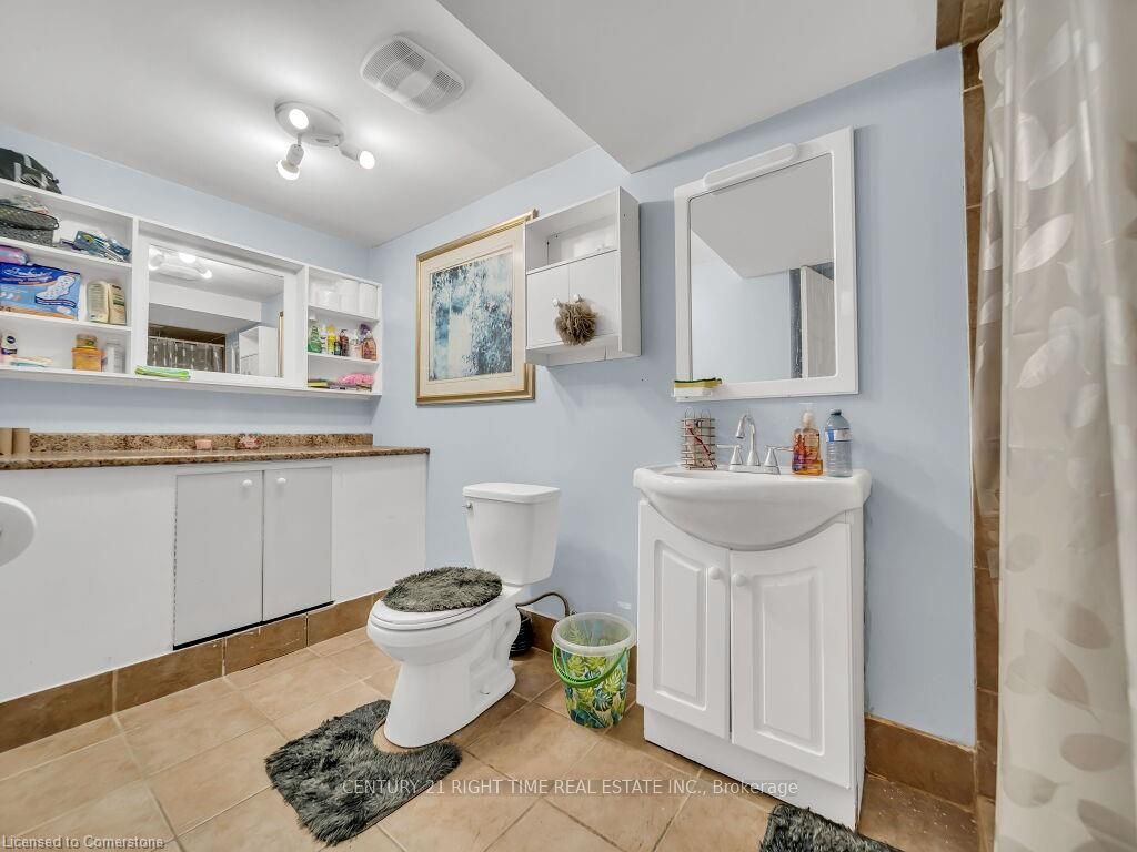 Photo 26 of 184 Cedarvale Crescent, Waterloo — HOMEH