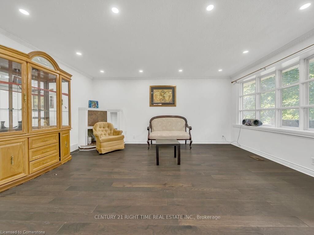 Photo 6 of 184 Cedarvale Crescent, Waterloo — HOMEH