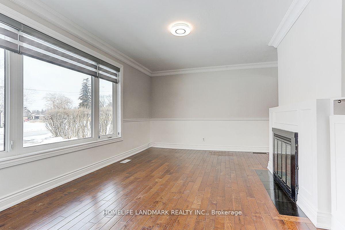 Photo 8 of 29 Windridge Drive, Markham, Bullock — HOMEH