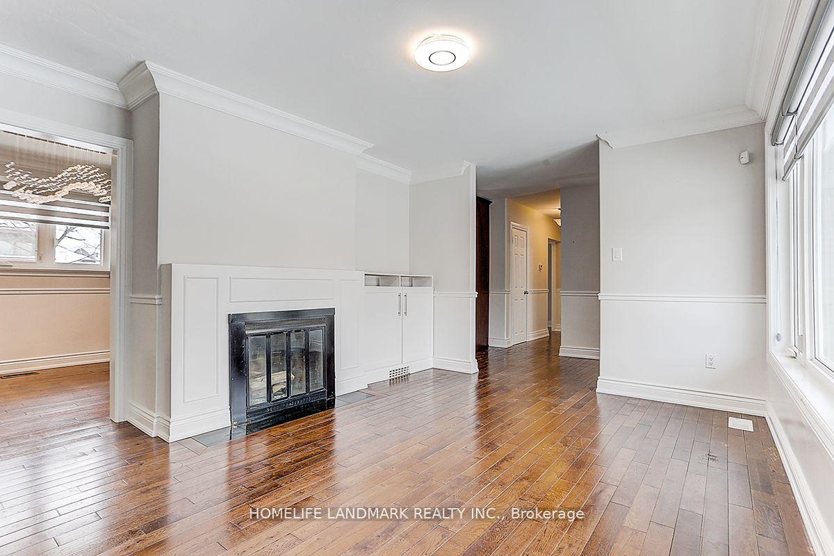 Photo 9 of 29 Windridge Drive, Markham, Bullock — HOMEH